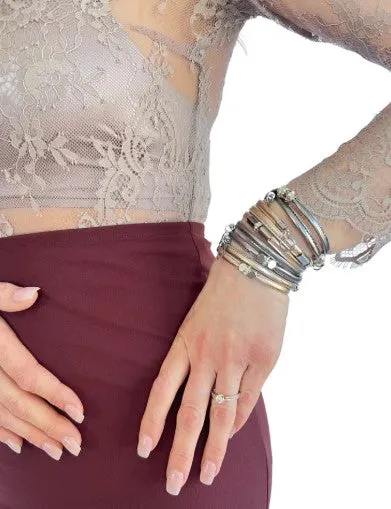 DESIGN FIXATION STACK AND COIL BRACELET