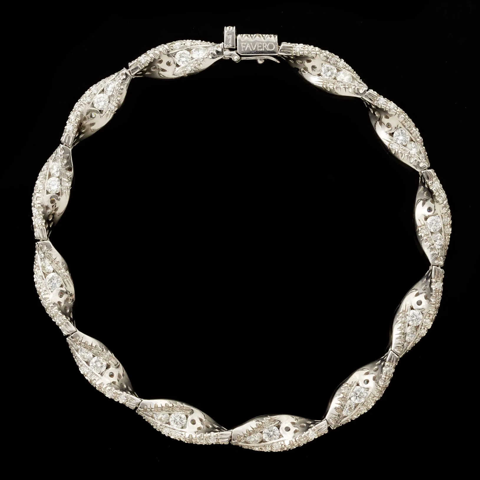 Favero Diamond Twist Bracelet