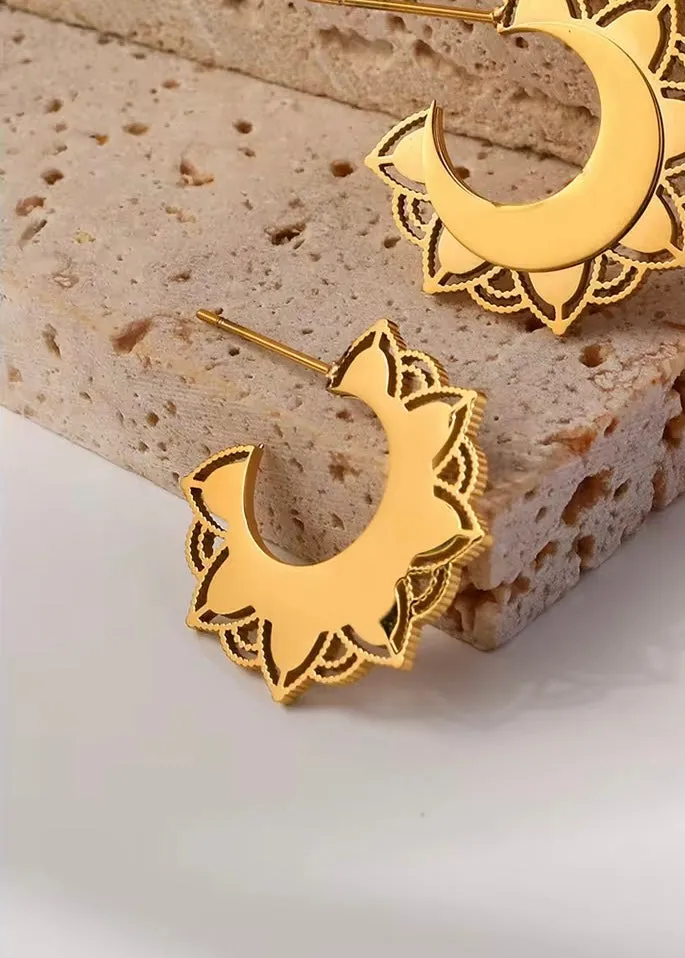 Minimalist Prisma Curves Earrings