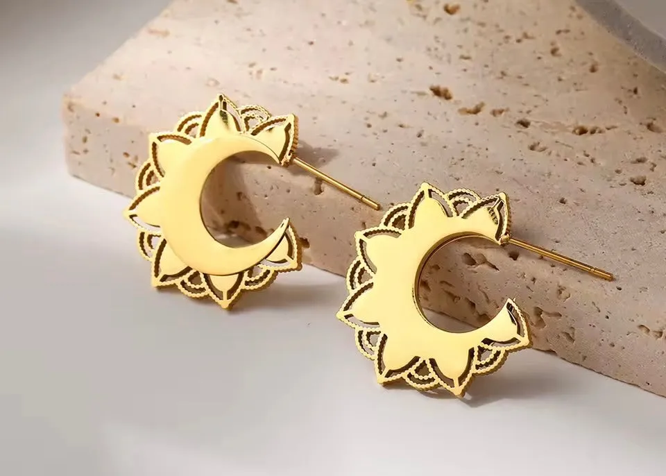 Minimalist Prisma Curves Earrings