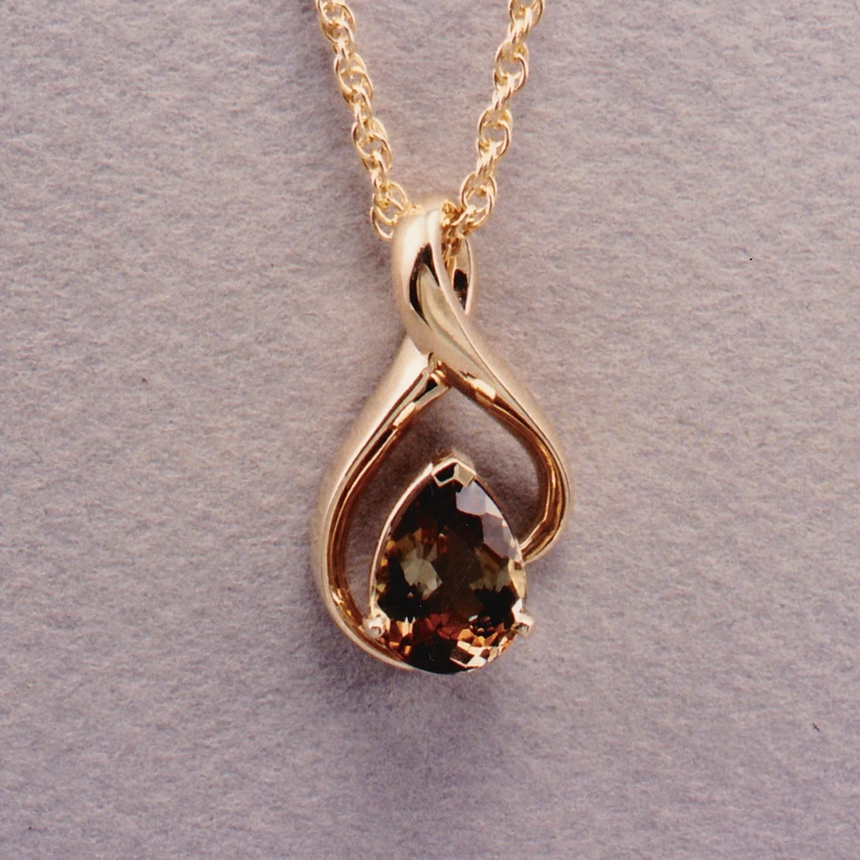 Ribbon Fold Pendant 1